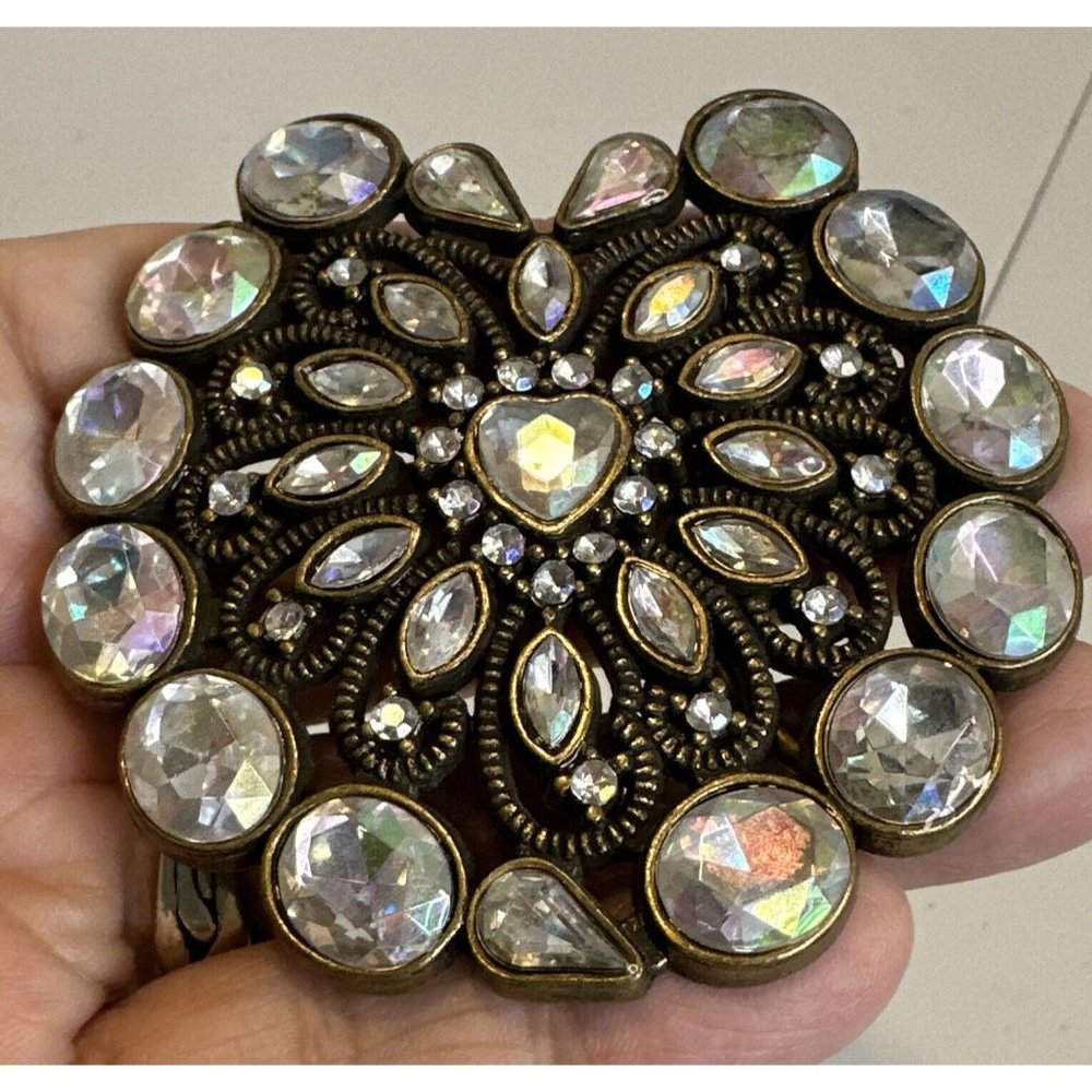 Unique Brass Tone Heart Shaped Belt Buckle With Clear Iridescent Stones 3” By 2” - Picture 15 of 15